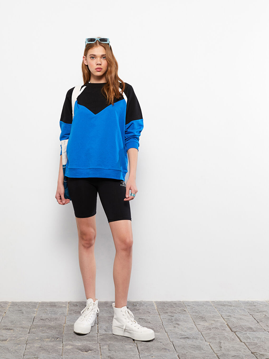 Crew Neck Long Sleeve Women's Sweatshirt with Color Block