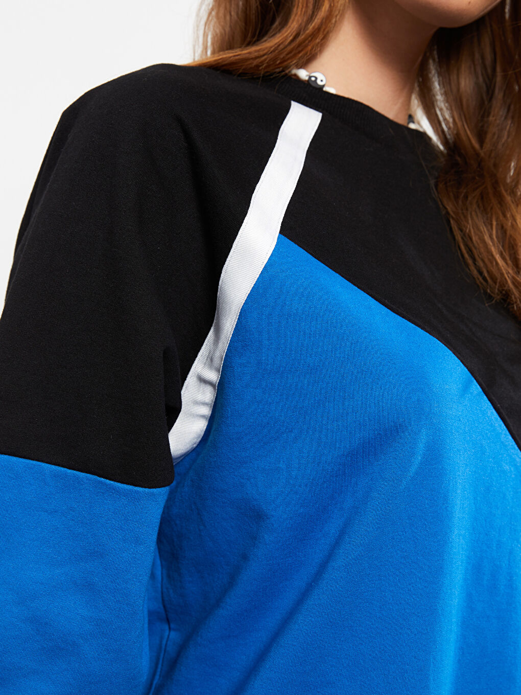 Crew Neck Long Sleeve Women's Sweatshirt with Color Block-2