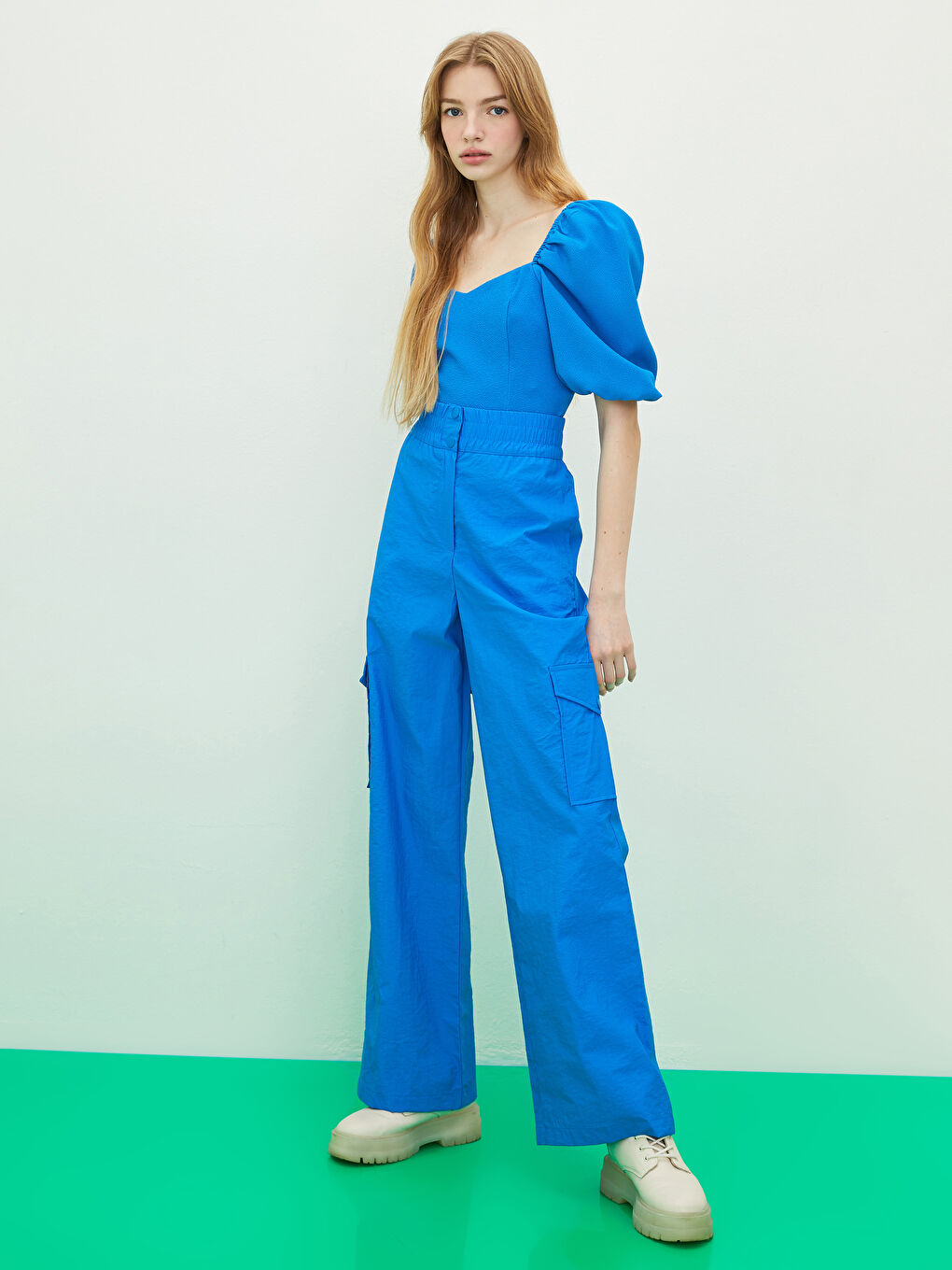 Elastischer Bund Bequeme Passform Gerade Tasche Damenhose Detailliert