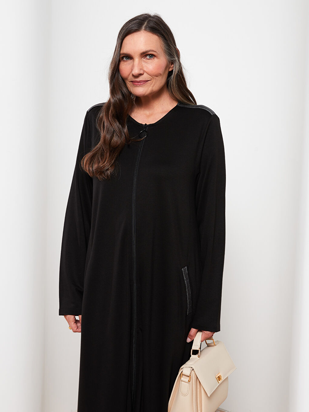 Crew Neck Embroidered Long Sleeve Women's Abaya -S2FA07Z8-CVL