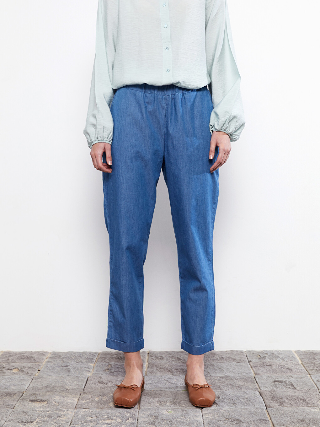 Elastic Waist Comfortable Fit Pocket Detailed Rodeo Women's Jean Trousers-2