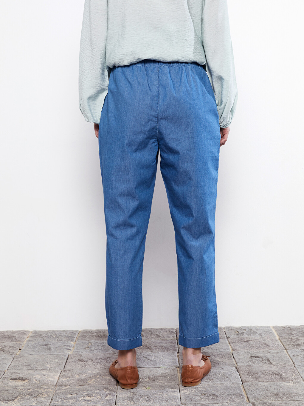 Elastic Waist Comfortable Fit Pocket Detailed Rodeo Women's Jean Trousers-3