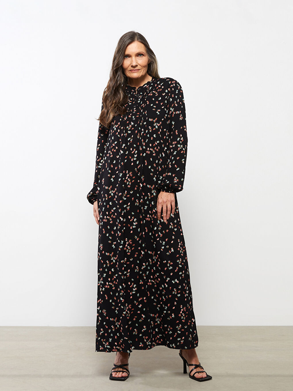 Siyah Bisiklet Yaka Desenli Uzun Kollu A Kesim Viskon Kadın Elbise