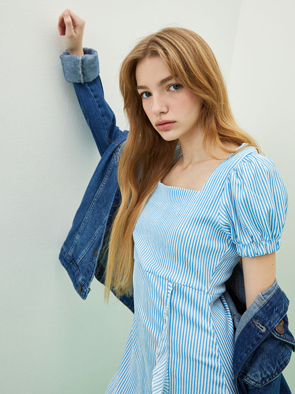 Mavi Kare Yaka Çizgili Kısa Kollu Kadın Elbise-3