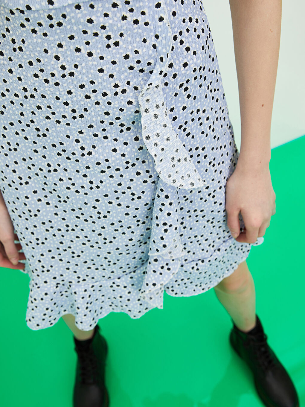 Lila Kare Yaka Desenli Kısa Kollu Kadın Elbise-3