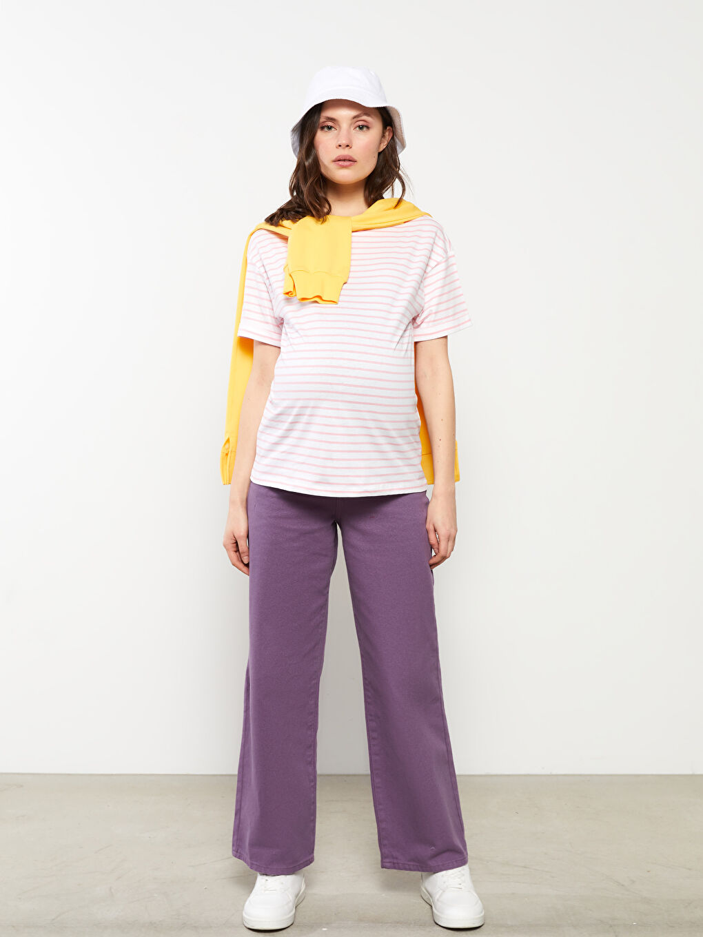 تي شيرت حمل ياقة دائرية مخطط كم قصير قطن-2