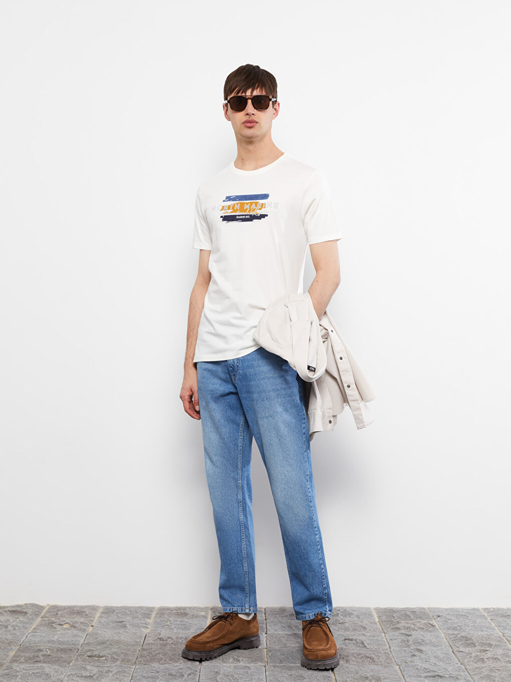 Ekru Bisiklet Yaka Kısa Kollu Baskılı Penye Erkek Tişört