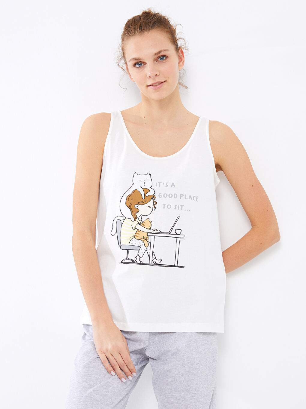 Gri Kadın U Yaka Baskılı Kolsuz Pijama Takımı