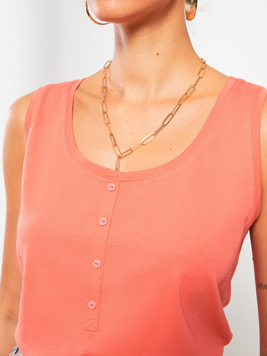 Mercan U Yaka Düz Pamuklu Kadın Atlet-3