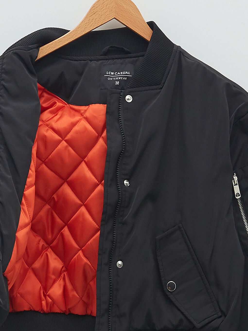 XSIDE Steppmantel für Damen mit College-Kragen, geraden langen Ärmeln und Taschen -S2FC65Z8-CVL