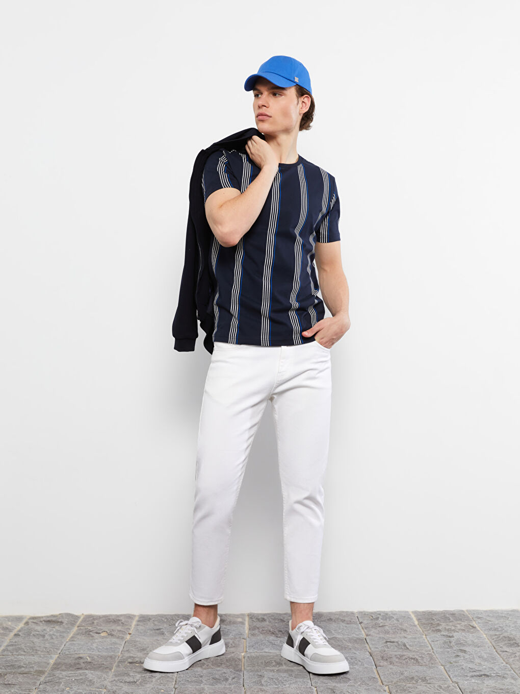 Lacivert Bisiklet Yaka Kısa Kollu Çizgili Penye Erkek Tişört-2