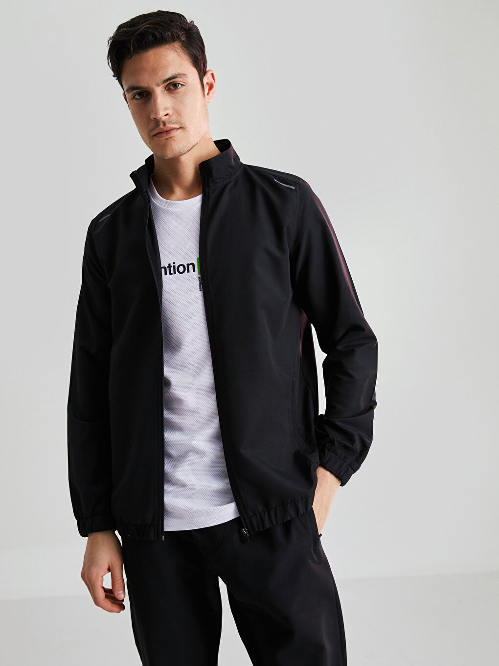 Спортивный костюм стандартного кроя для мужчин-1