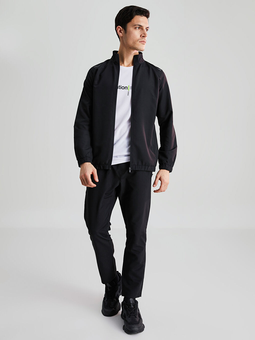 Спортивный костюм стандартного кроя для мужчин-3