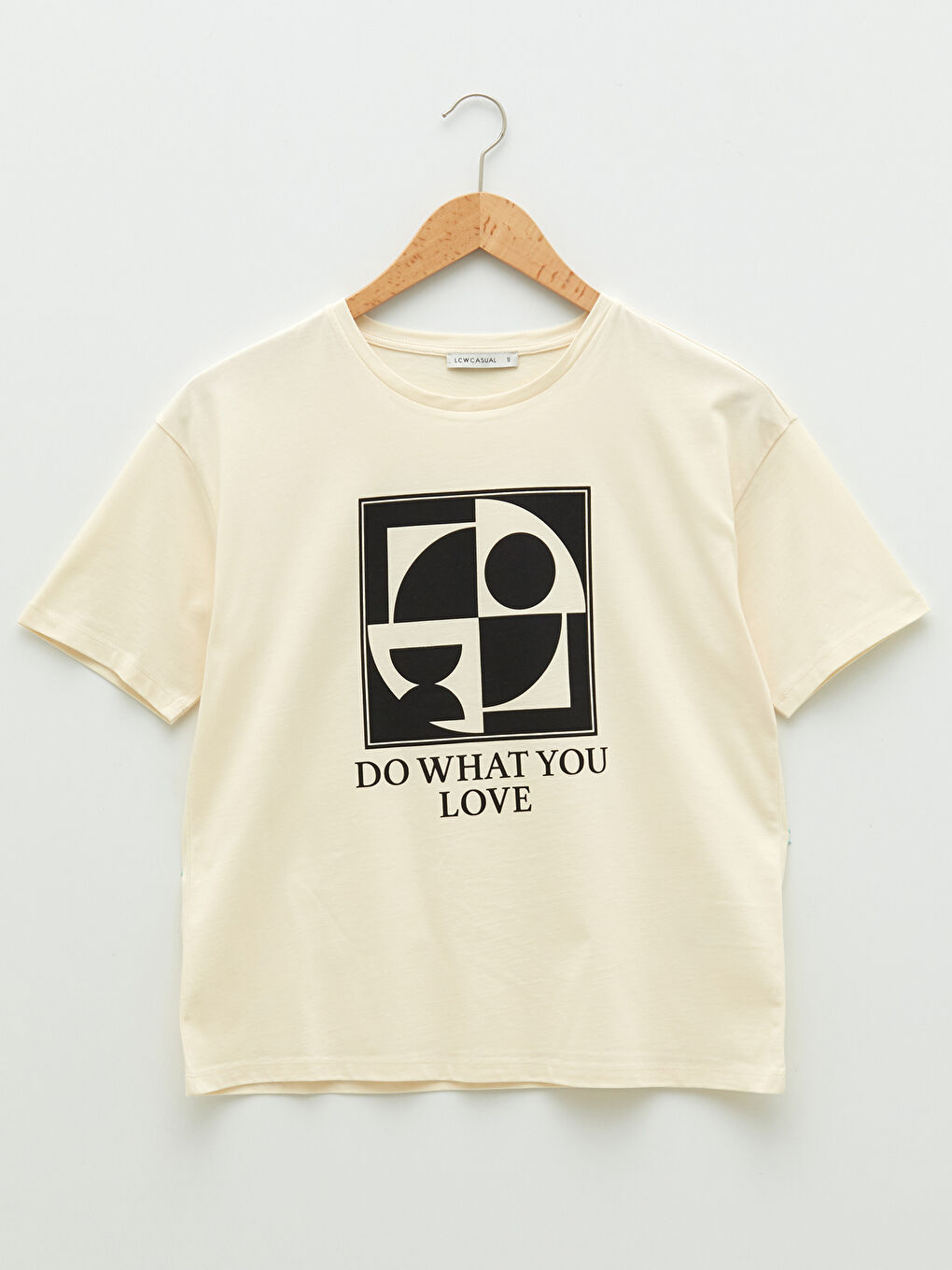 Ekru Bisiklet Yaka Baskılı Kadın Tişört-6