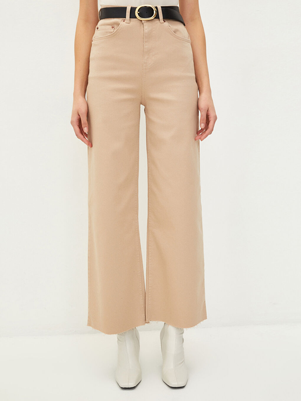 High Waist Standard Fit Pocket Detailed Wide Leg Women's Jean Trousers-3