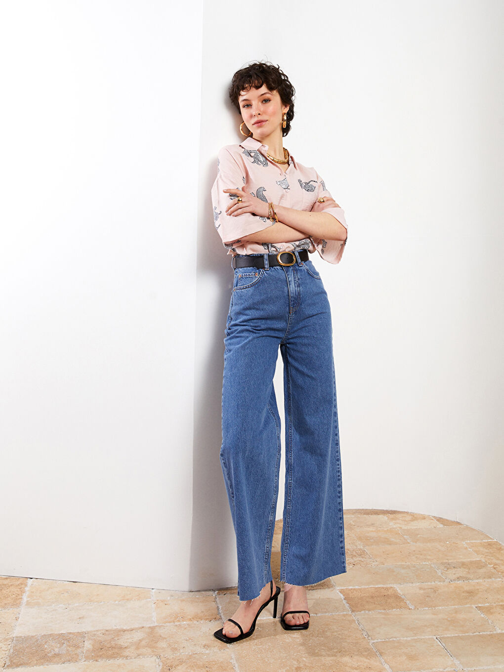 İndigo Yüksek Bel Standart Fit Cep Detaylı Kadın Rodeo Jean Pantolon-1