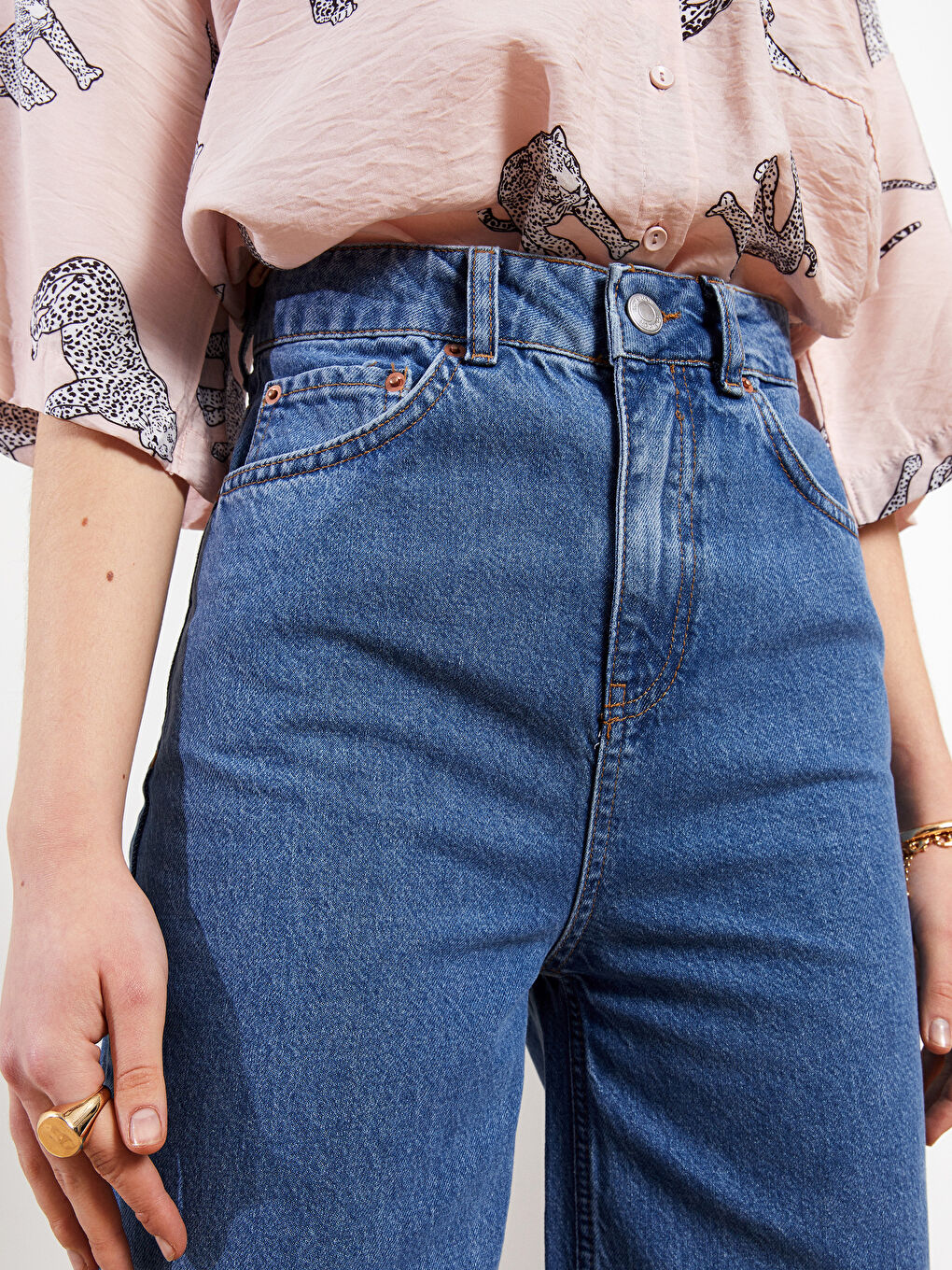 İndigo Yüksek Bel Standart Fit Cep Detaylı Kadın Rodeo Jean Pantolon-3