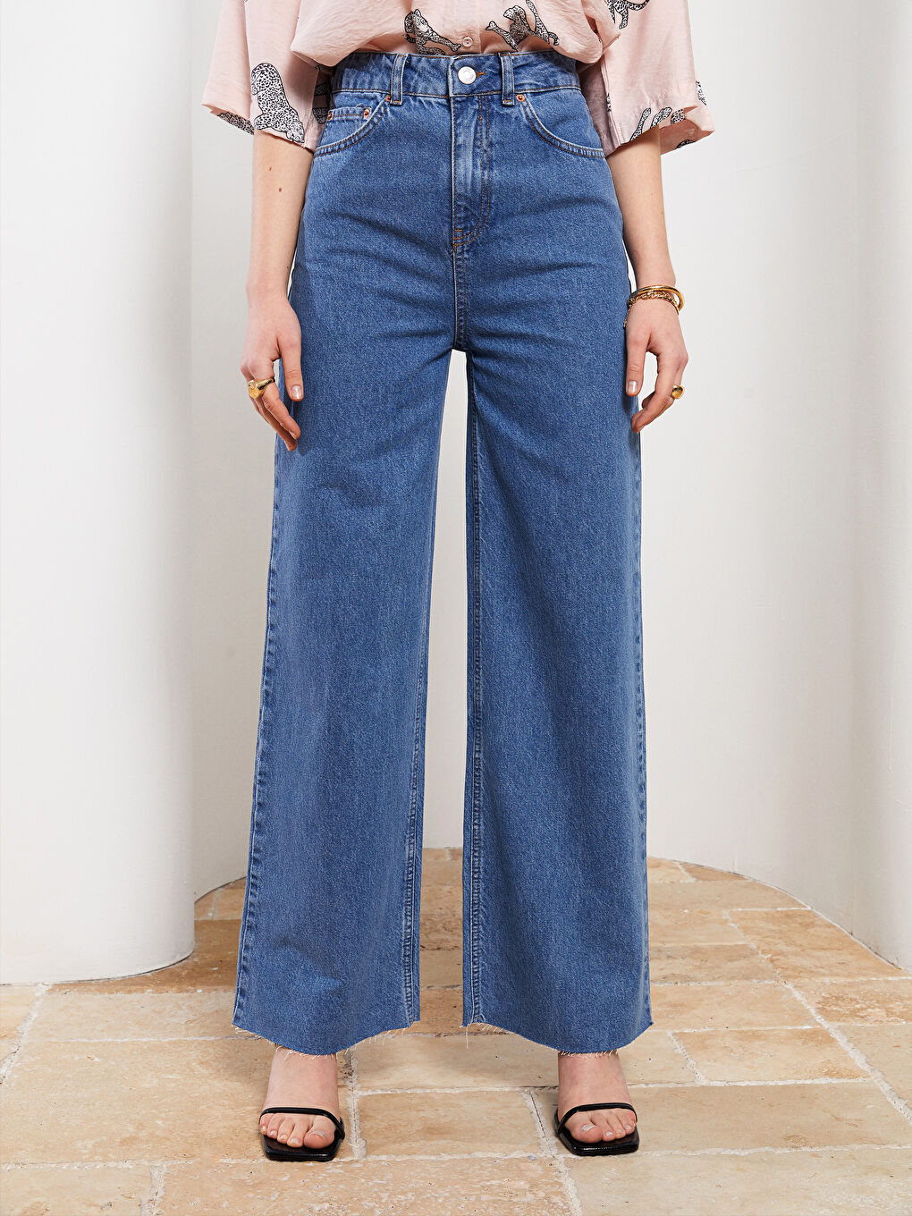 İndigo Yüksek Bel Standart Fit Cep Detaylı Kadın Rodeo Jean Pantolon-4