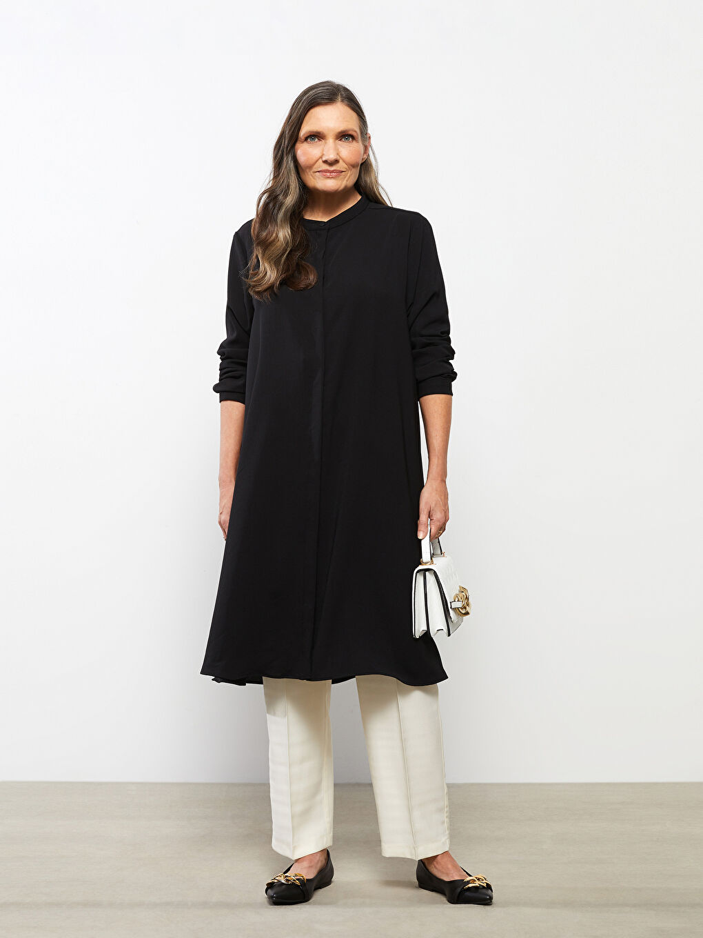 Siyah Bisiklet Yaka Düz Uzun Kollu Kadın Tunik