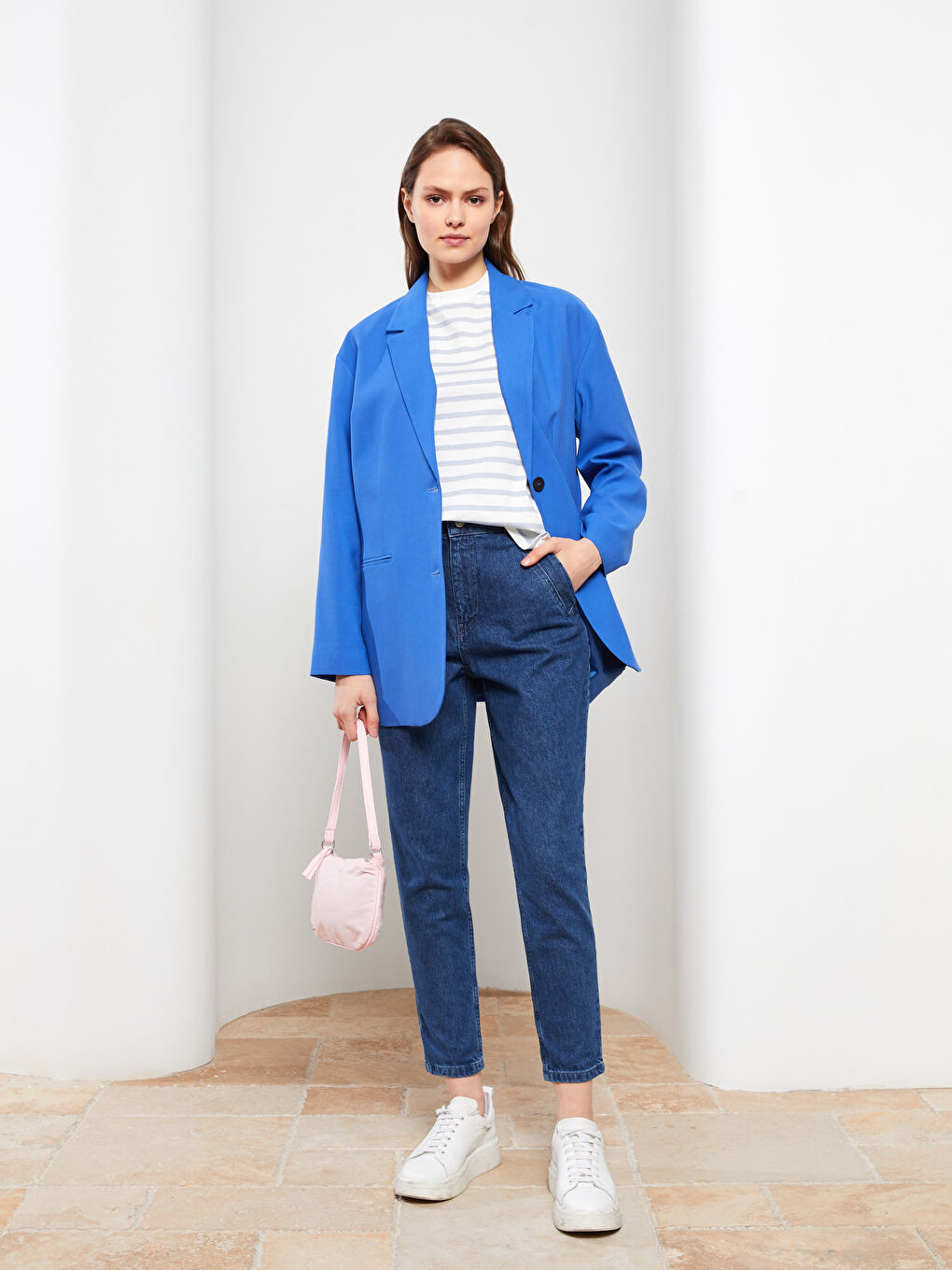 İndigo Standart Fit Cep Detaylı Kadın Rodeo Jean Pantolon