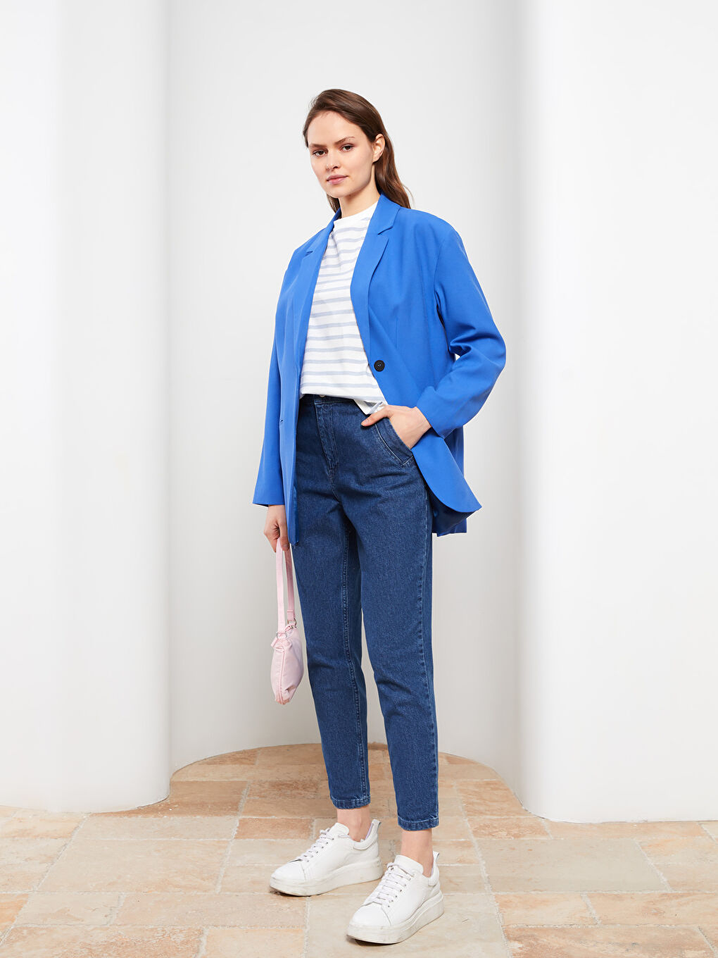 İndigo Standart Fit Cep Detaylı Kadın Rodeo Jean Pantolon-1