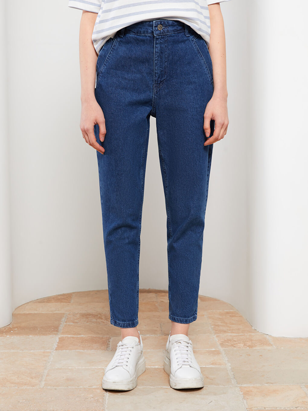 İndigo Standart Fit Cep Detaylı Kadın Rodeo Jean Pantolon-3