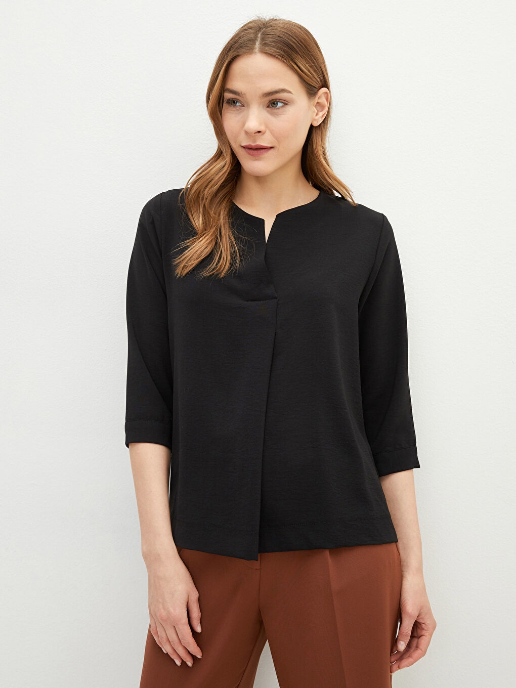 Siyah Kadın Kaçık Yaka Düz Bluz-5