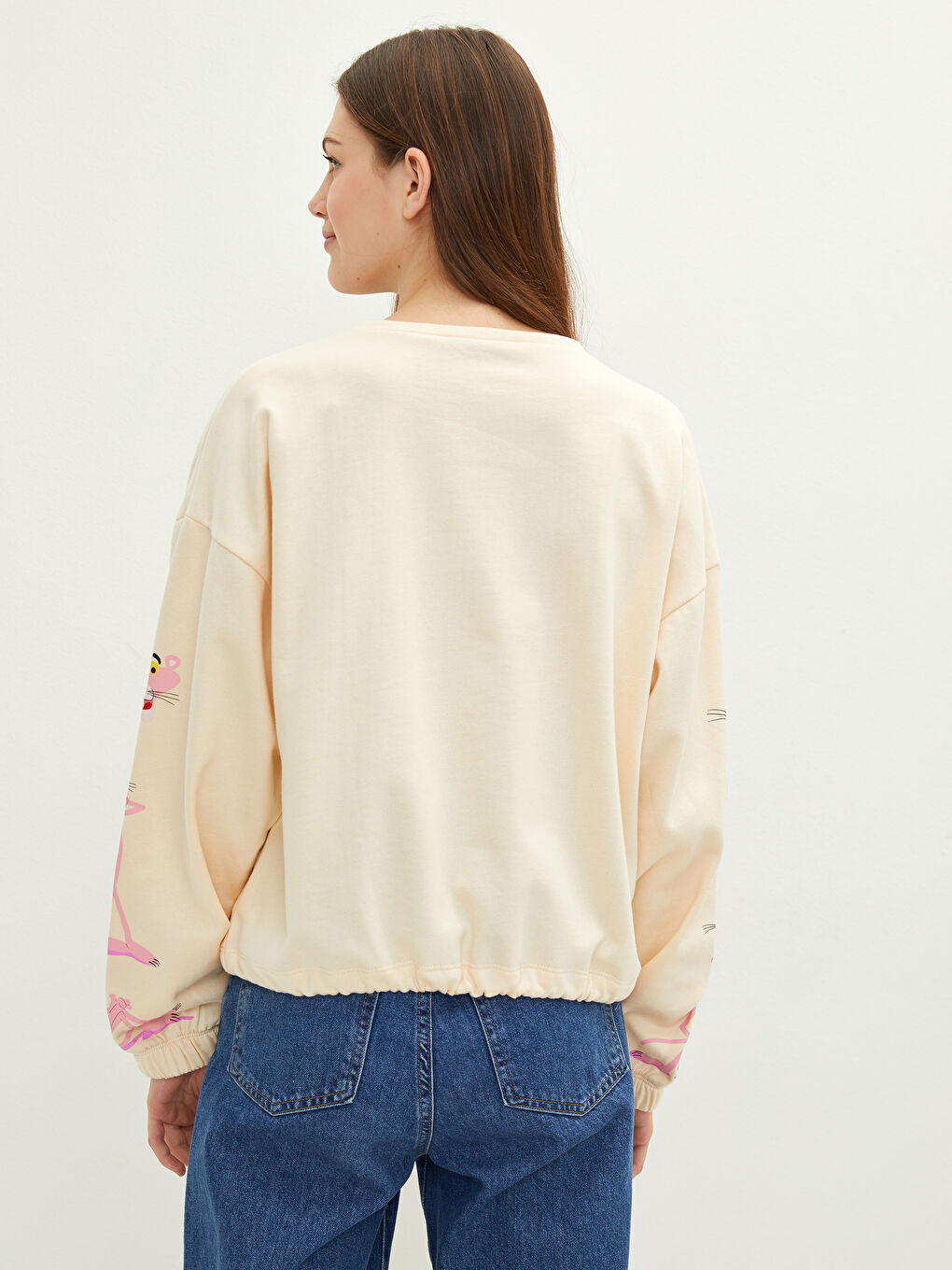 Bej Bisiklet Yaka Pink Panther Baskılı Uzun Kollu Kadın Sweatshirt-3