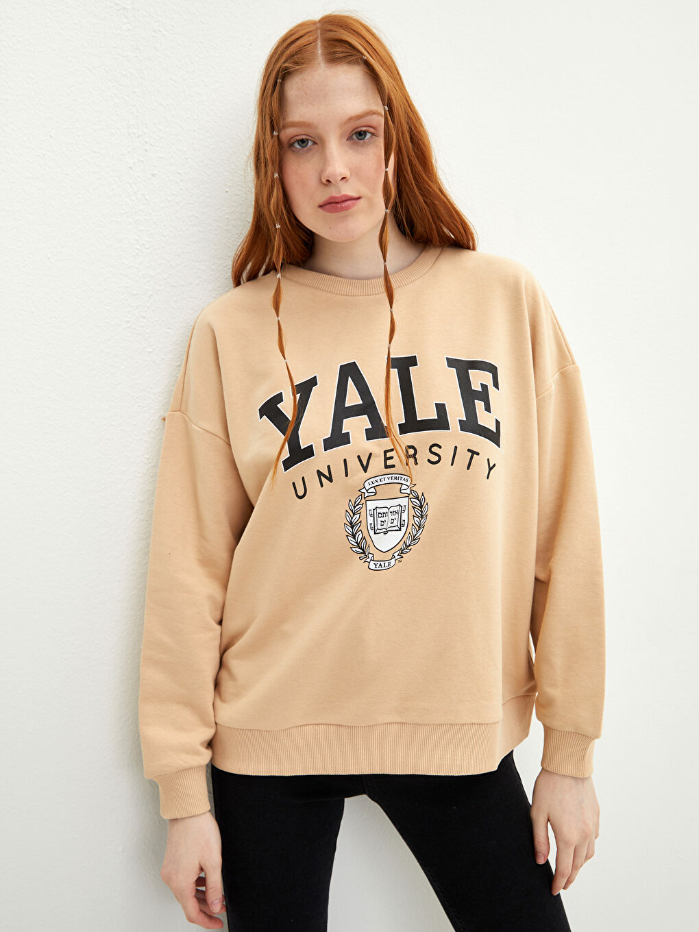 Bej Bisiklet Yaka Baskılı Uzun Kollu Kadın Sweatshirt