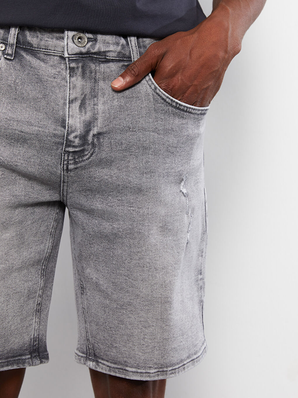 Gri Standart Kalıp Erkek Jean Şort-2