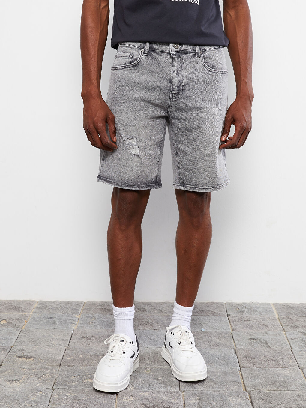 Gri Standart Kalıp Erkek Jean Şort-3