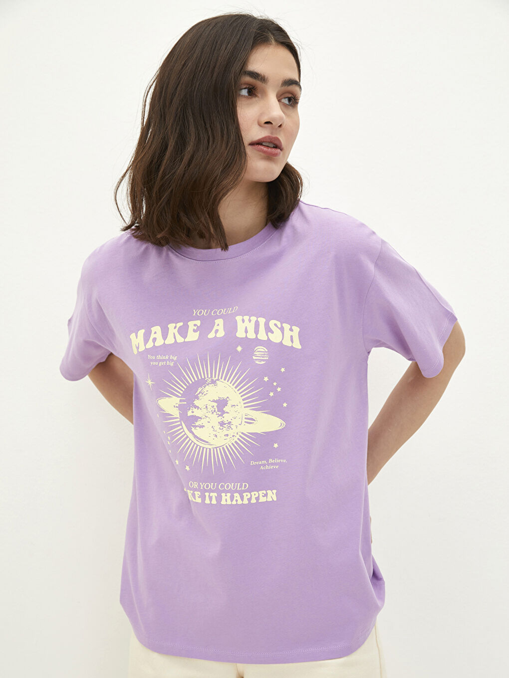 Lila Bisiklet Yaka Baskılı Kısa Kollu Pamuklu Kadın Tişört