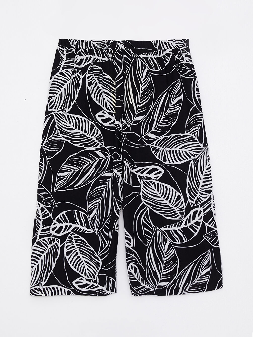 Beyaz Beli Lastikli Desenli Viskon Kadın Kapri-1