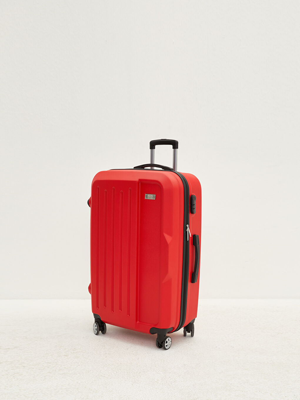 Kırmızı Küçük Boy Çekme Mekanizmalı Valiz-1