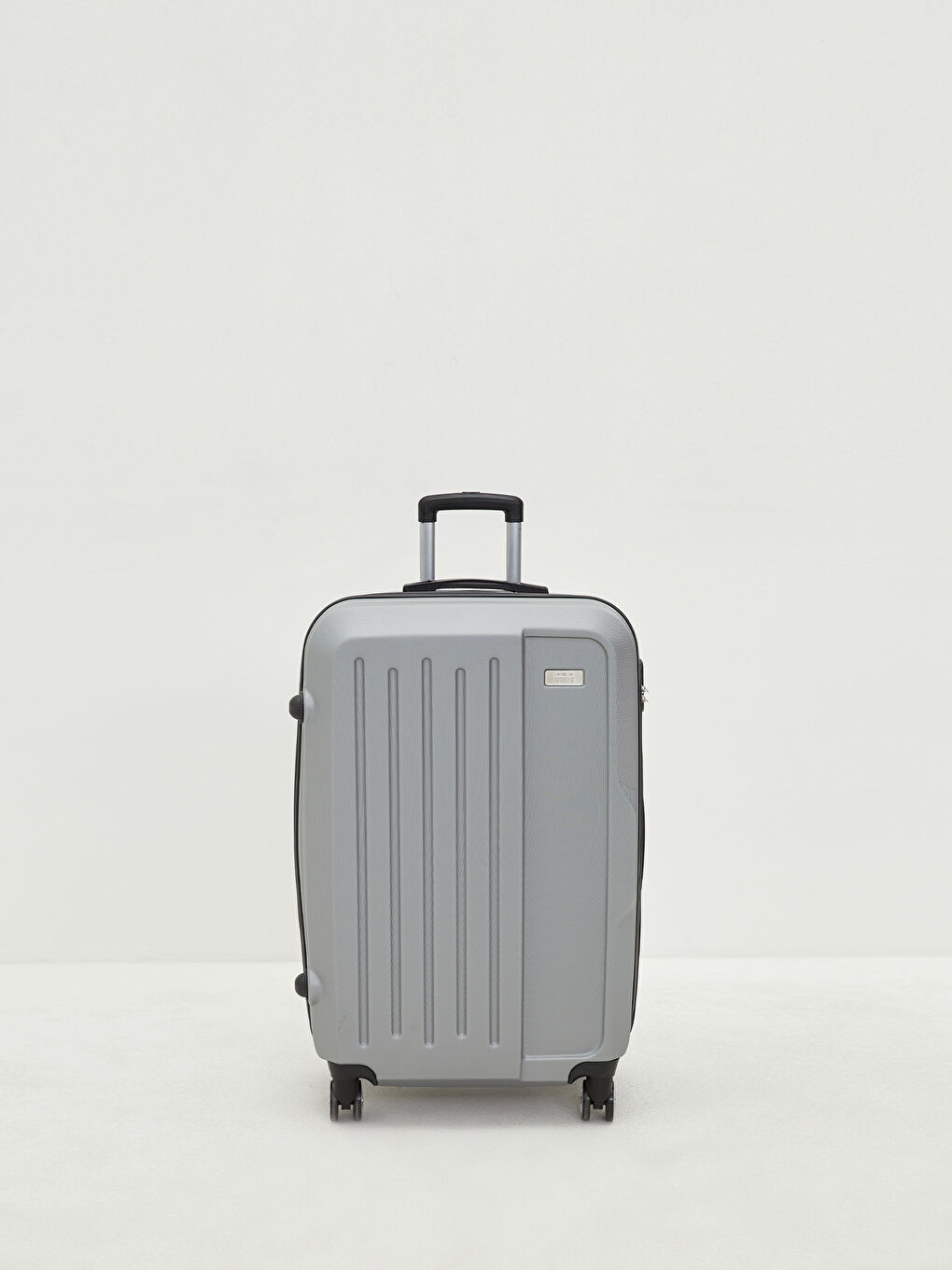 Gri Küçük Boy Çekme Mekanizmalı Valiz