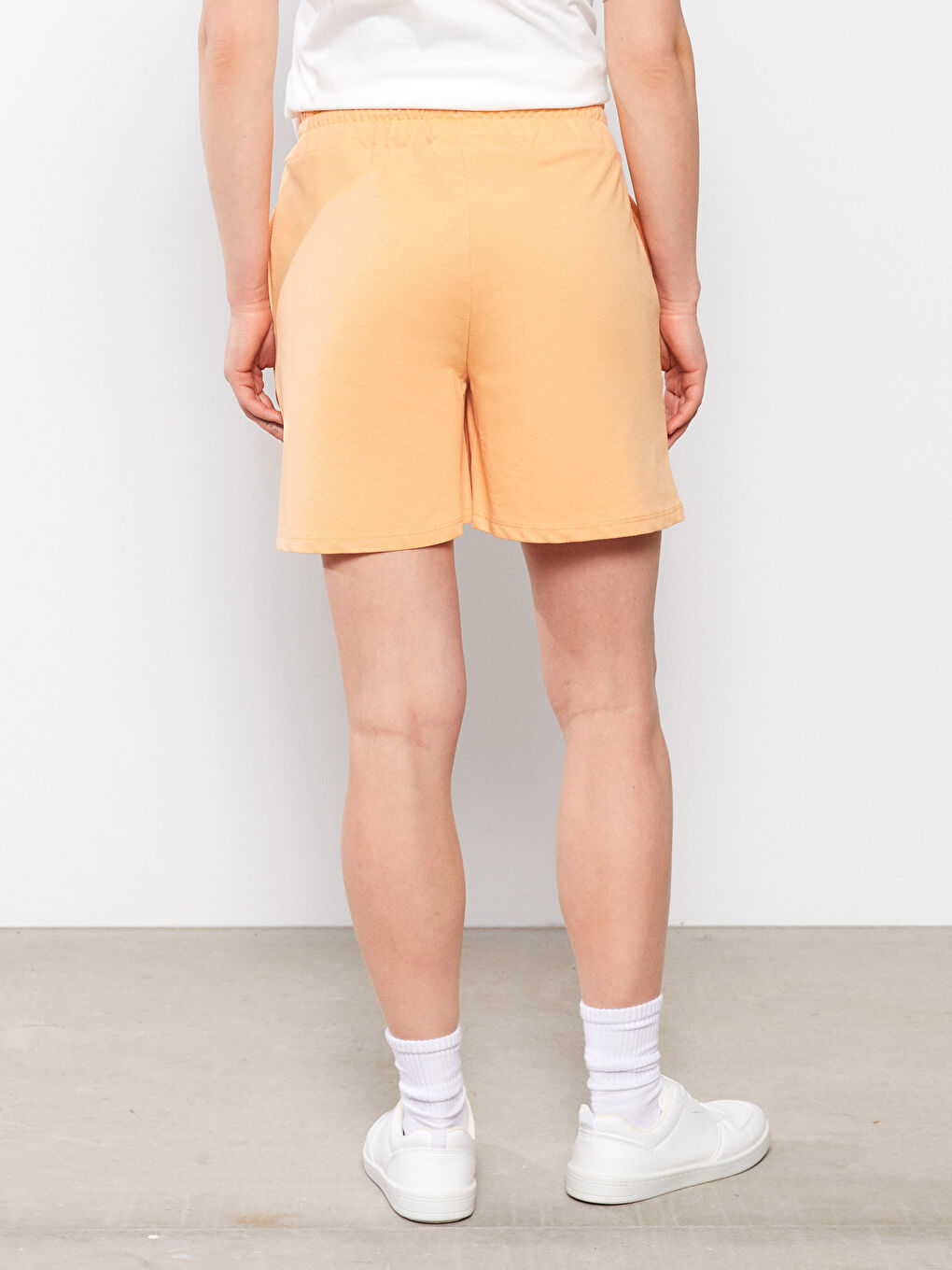 Bermuda-Shorts für Schwangere mit elastischem Bund, schlichtem Design und Taschen-3
