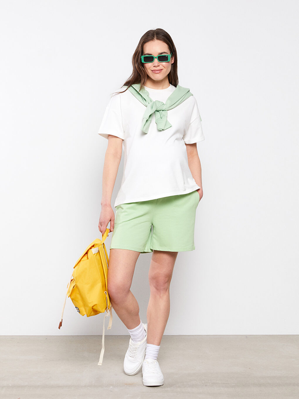 Elastic Waist Plain Pocket Detailed Maternity Bermuda Shorts-1