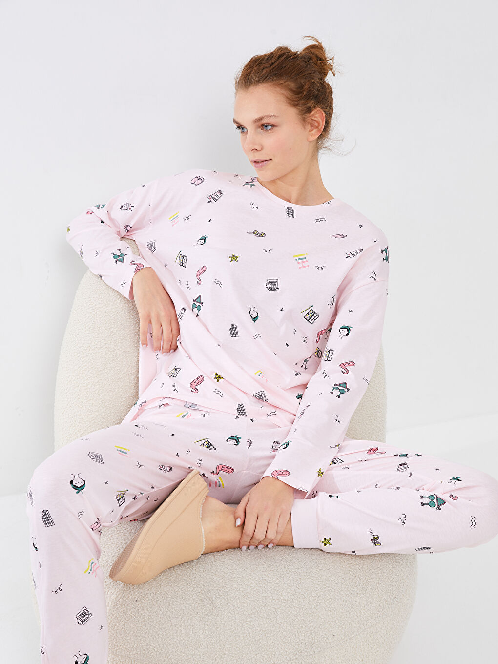 طقم بيجامة كم طويل ياقة دائرية مطبوع قطن للسيدات-1