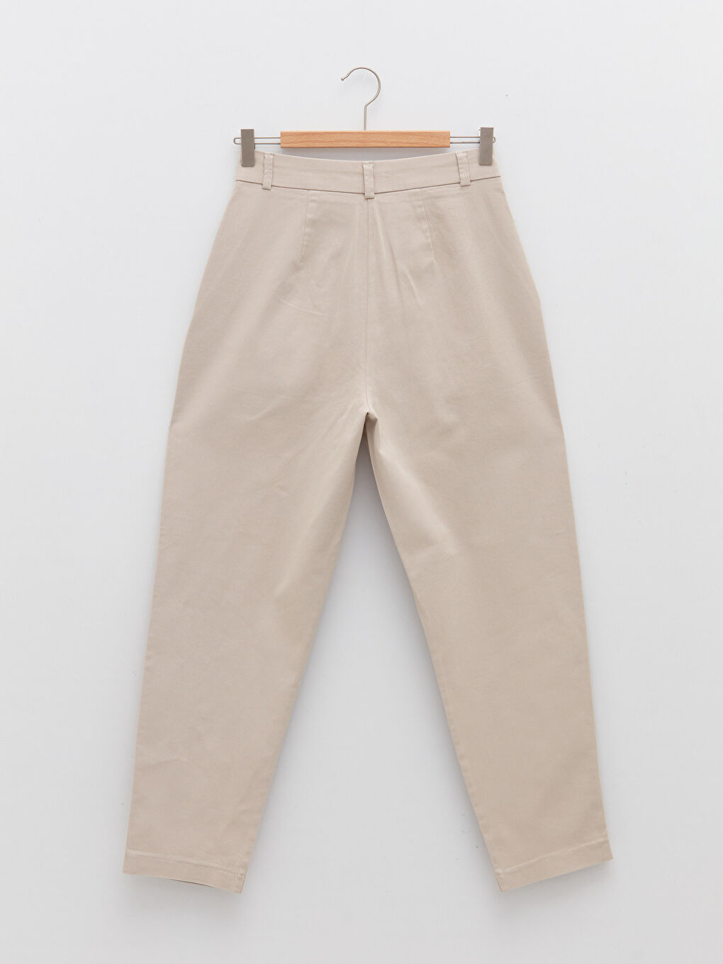 Bej Rahat Kalıp Düz Cep Detaylı Kadın Pantolon-6