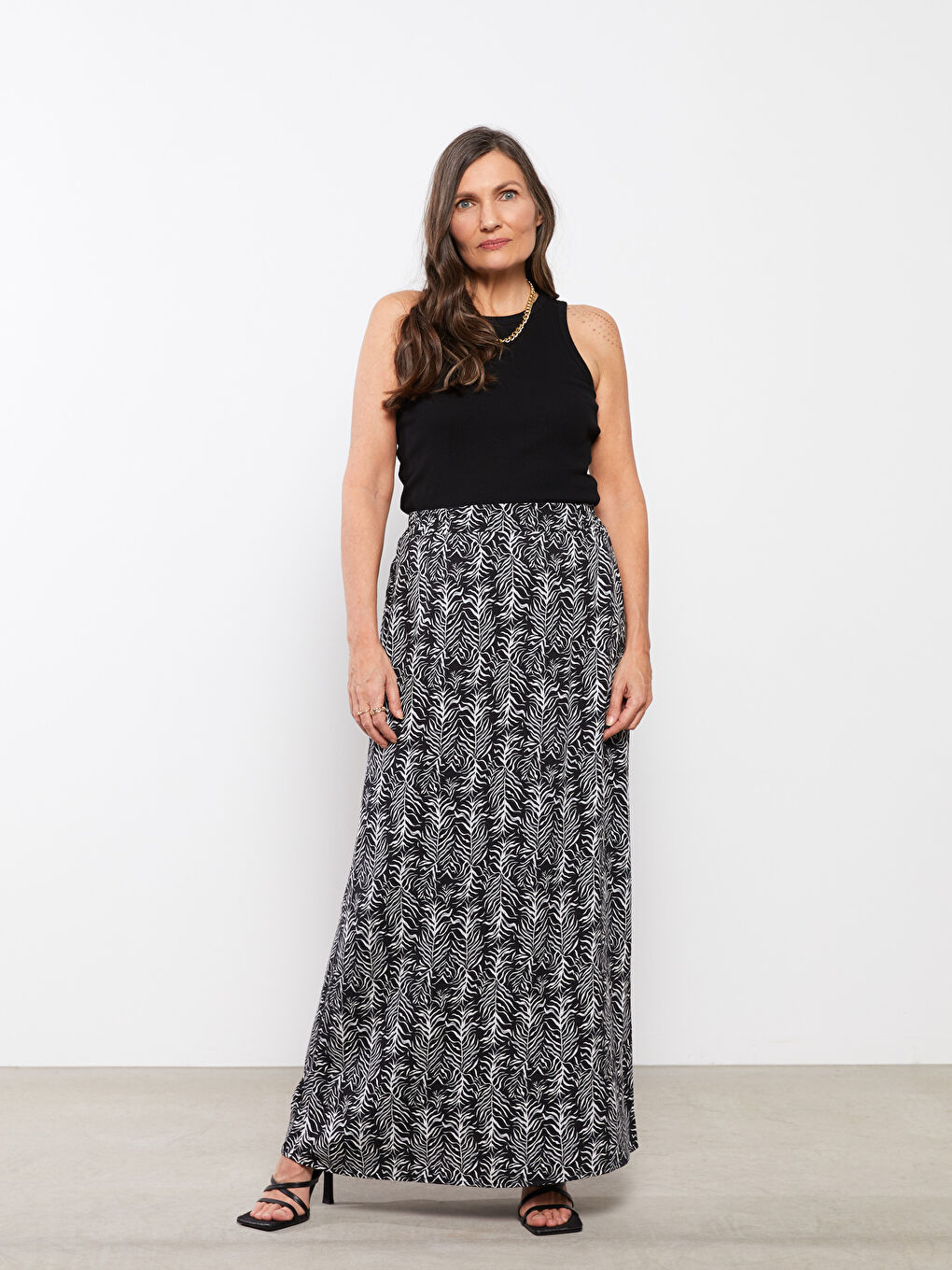 Siyah Beli Lastikli Desenli A Kesim Viskon Kadın Etek