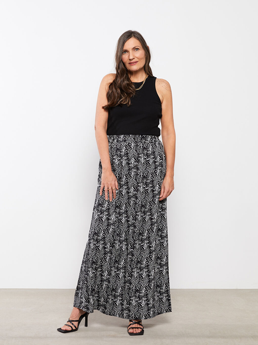 Siyah Beli Lastikli Desenli A Kesim Viskon Kadın Etek-2