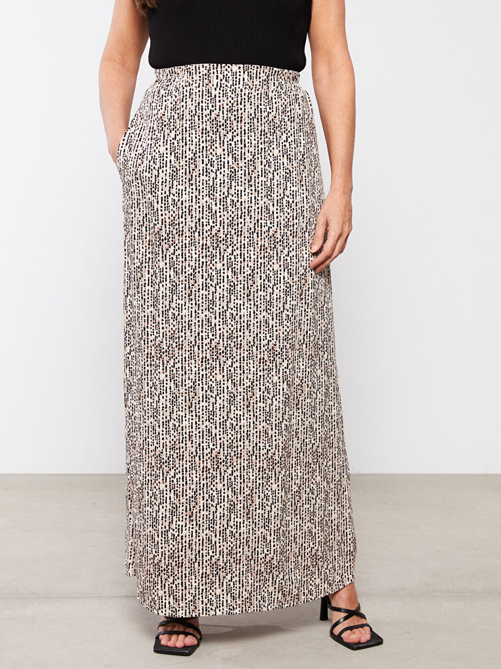 Bej Beli Lastikli Desenli A Kesim Viskon Kadın Etek-2