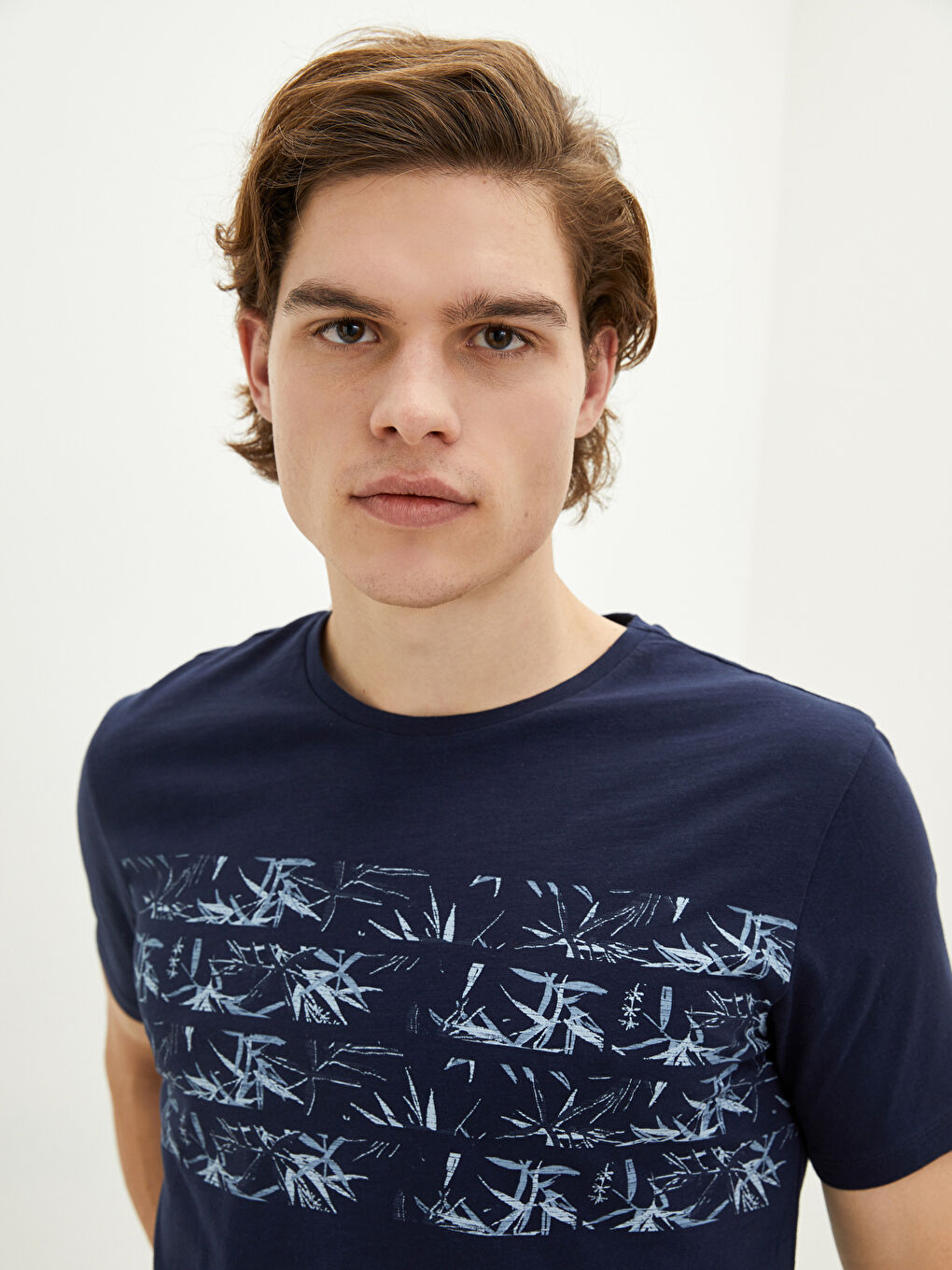 Lacivert Bisiklet Yaka Kısa Kollu Desenli Penye Erkek Tişört