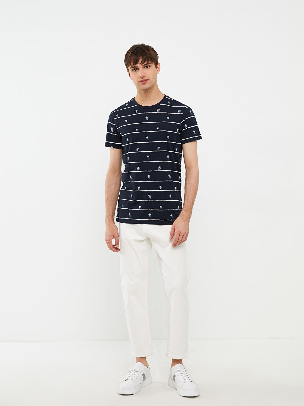 Lacivert Bisiklet Yaka Kısa Kollu Desenli Penye Erkek Tişört