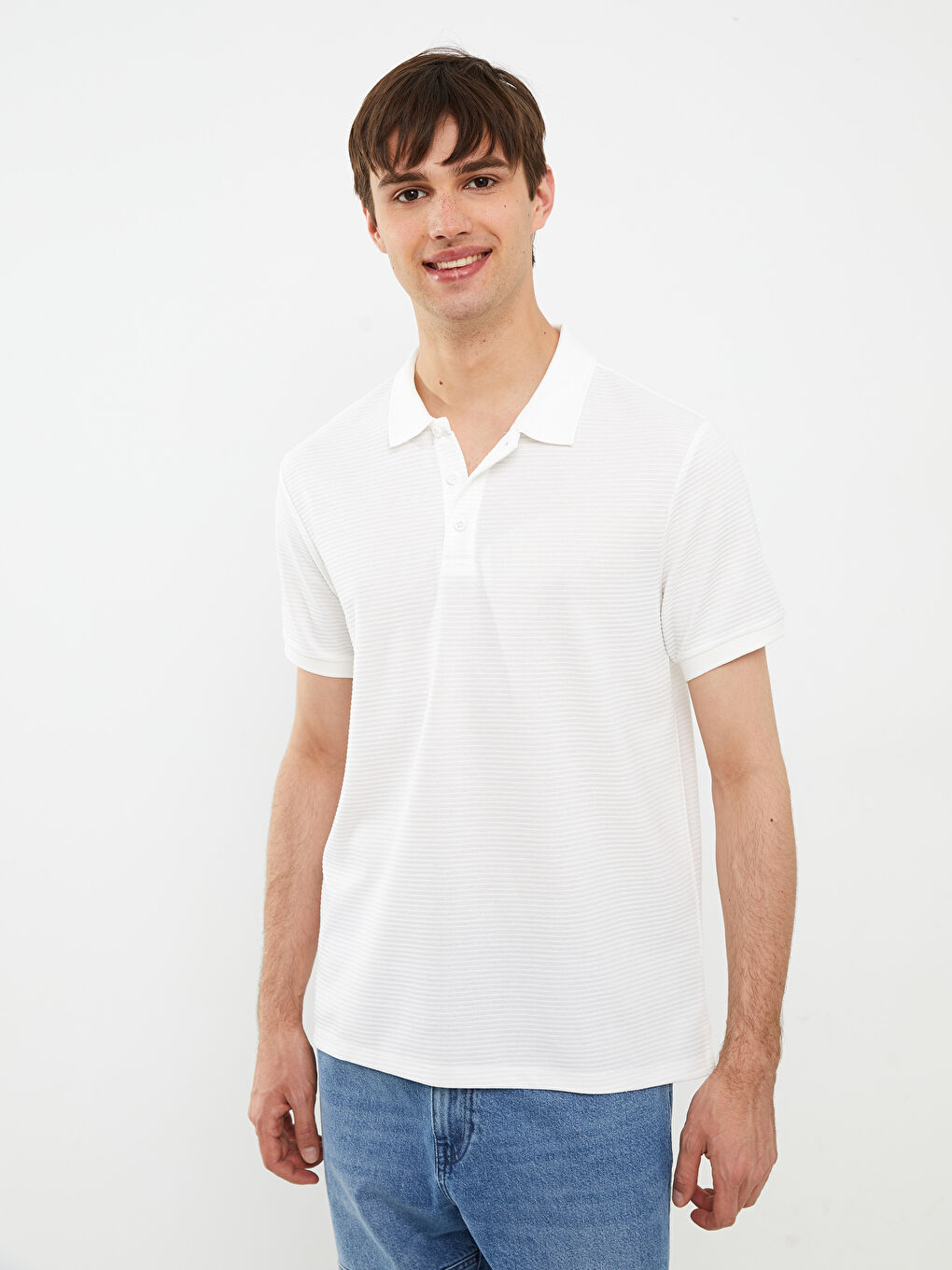 Beyaz Polo Yaka Kısa Kollu Erkek Tişört-2