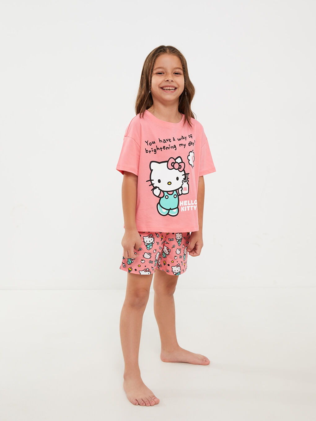Қыздарға арналған дөңгелек жағалы hello kitty принтті қысқа жең қысқа пижама жинағы-1