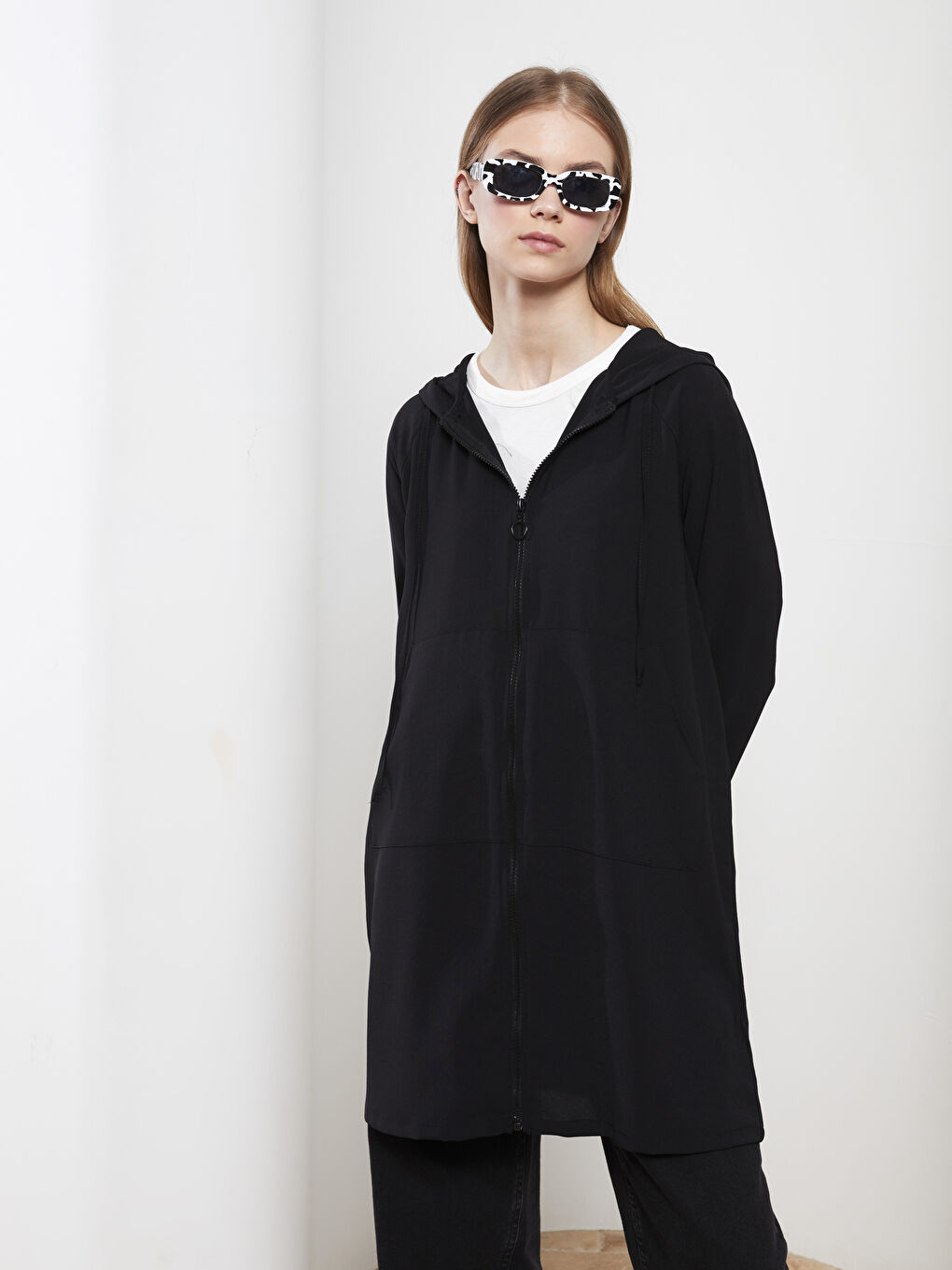 Tunique Oversize à Capuche Unie à Manches Longues pour Femmes-1