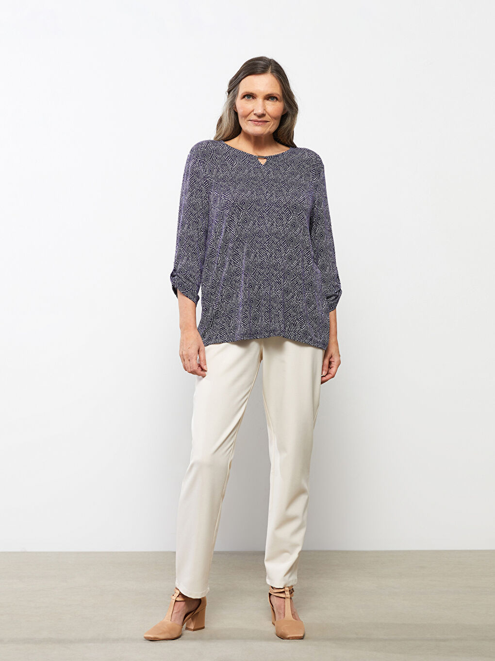 Lacivert Bisiklet Yaka Desenli Uzun Kollu Kadın Tişört