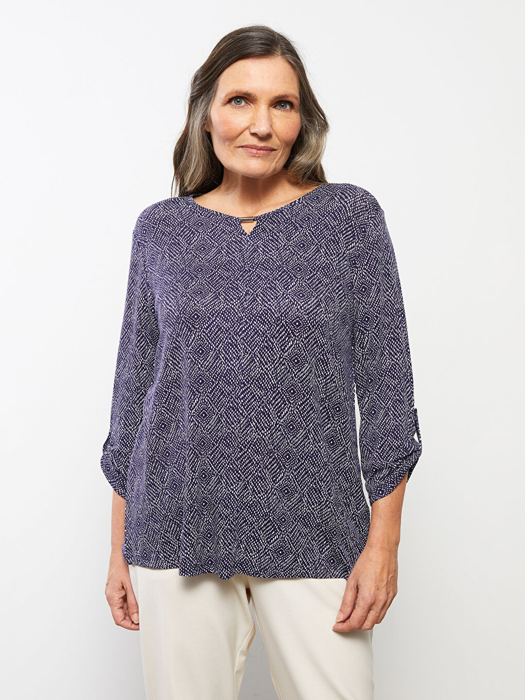 Lacivert Bisiklet Yaka Desenli Uzun Kollu Kadın Tişört-1