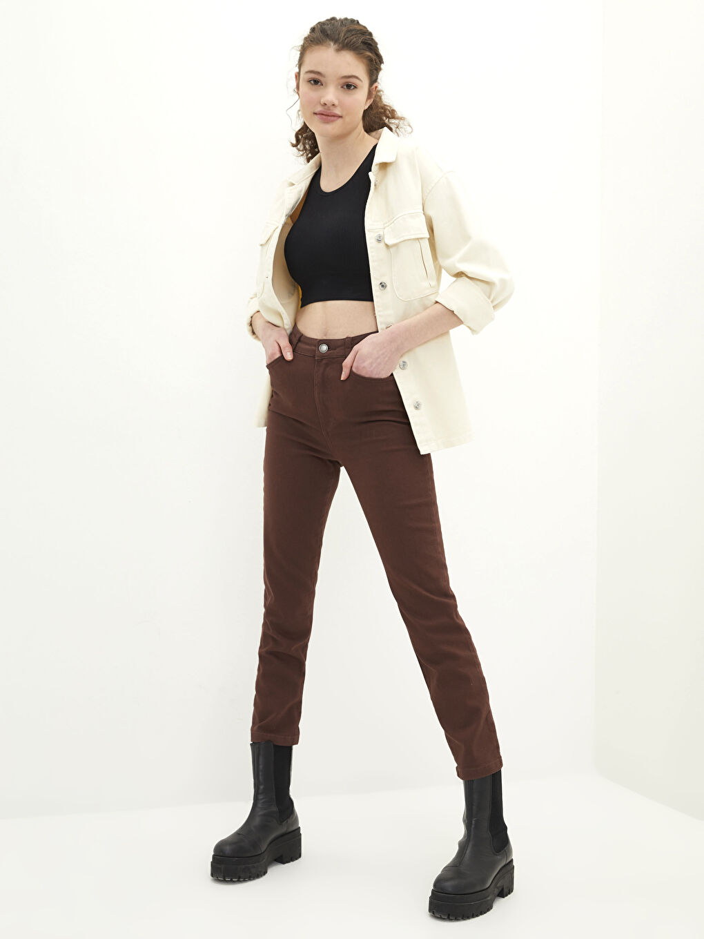 LCW Vision Normal Waist Narrow Fit Straight Pocket Detailed Gabardine Women's Trousers -S2FI92Z8-HGT